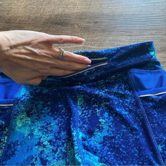 Athleta Splatter Be Free Knicker Legging Small Blue Green Workout - Picture 7 of 12